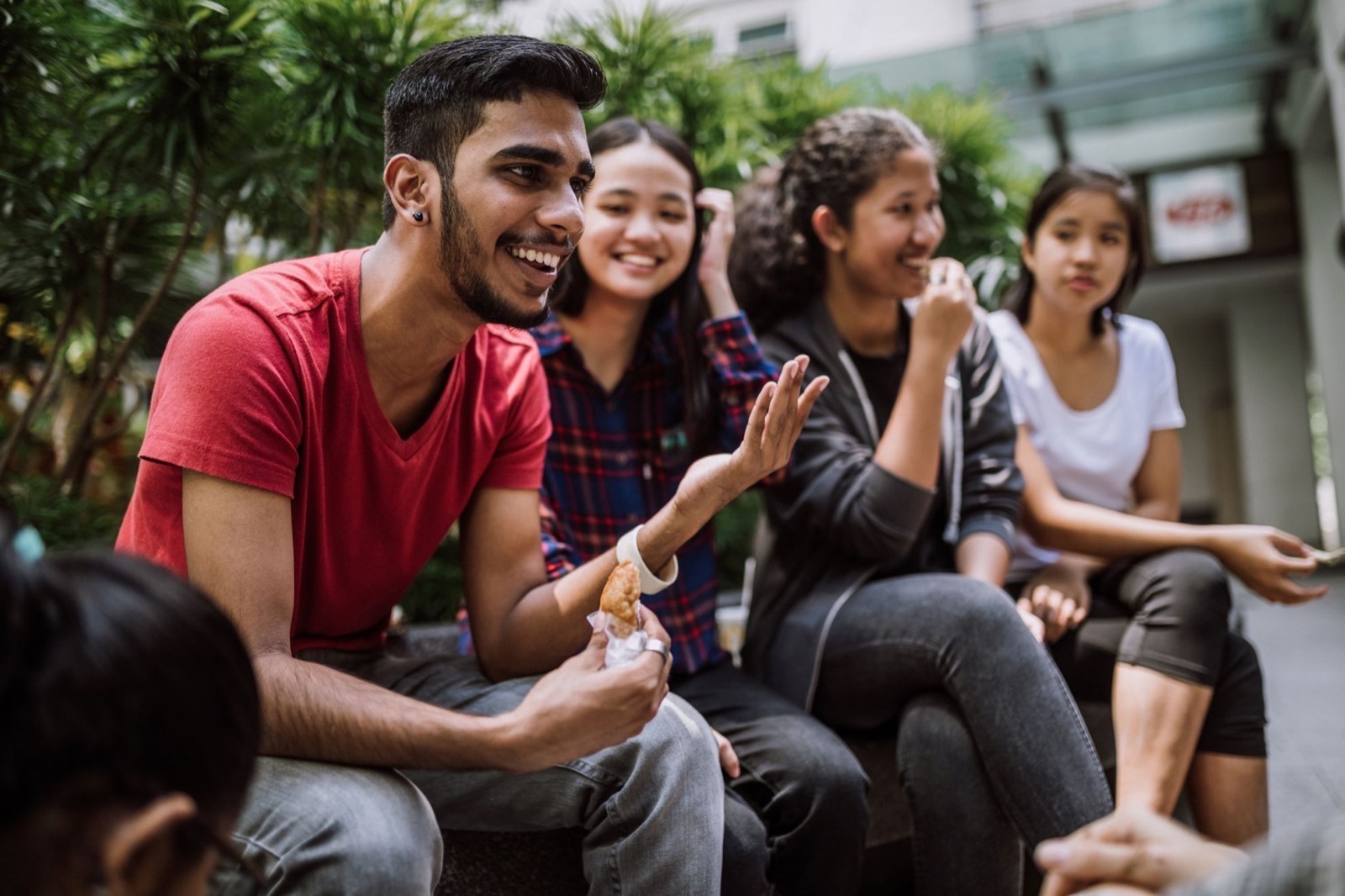 group of students talking in group mentoring session